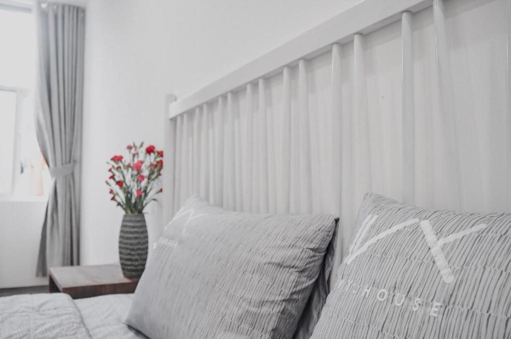 Ivy House Hotel Hue Bagian luar foto